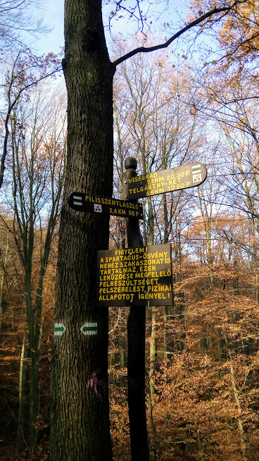 Warning sign at the start of the Spartacus trail