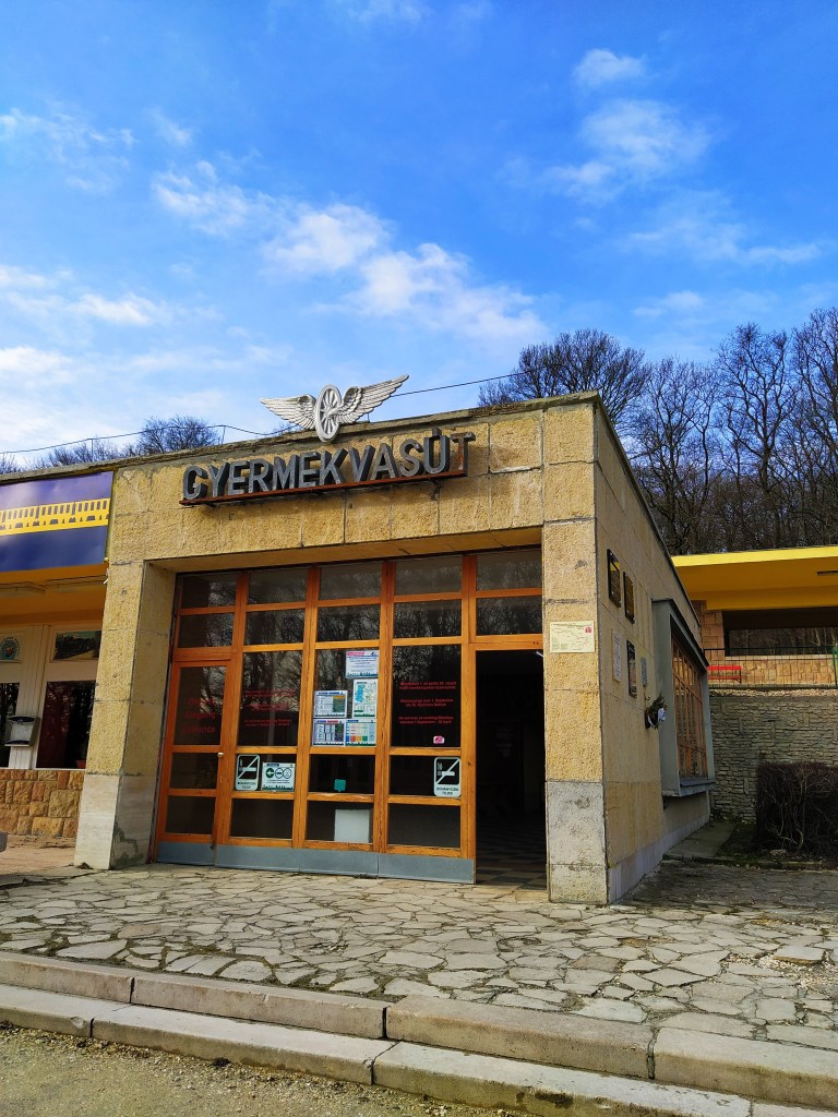 The building of the Children's Train station