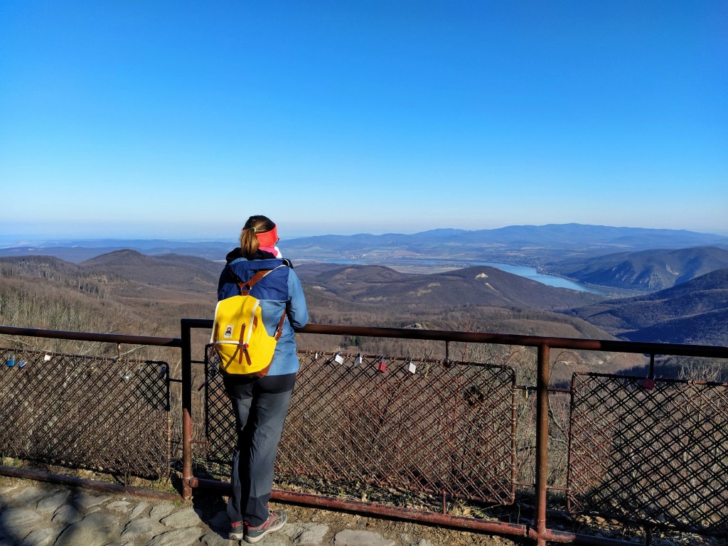 Yellow backpack and the view from Dobogó-kő